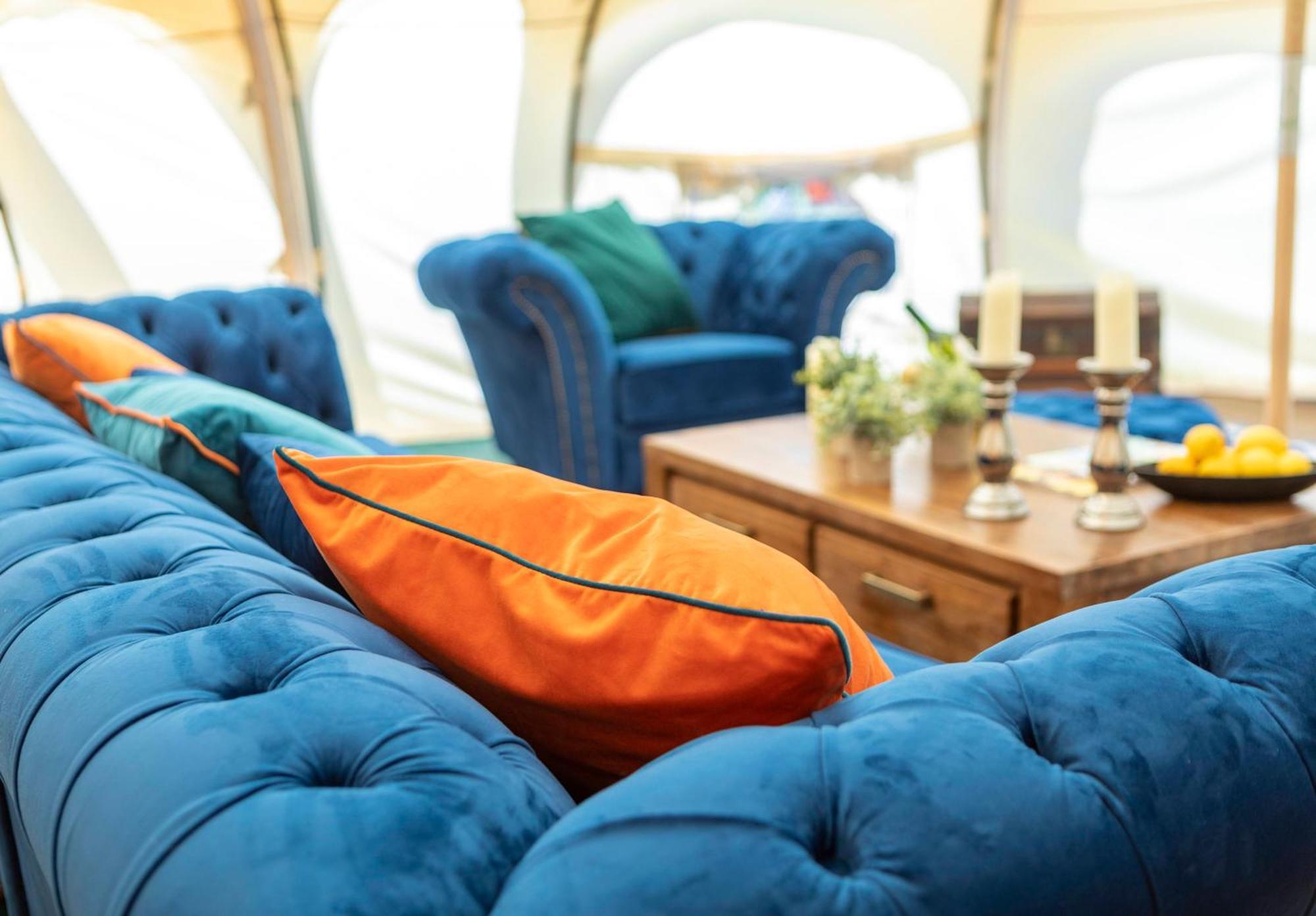 Stargazer Glamping Uk The Mahal 8 People Hotel Ross-on-Wye Bagian luar foto